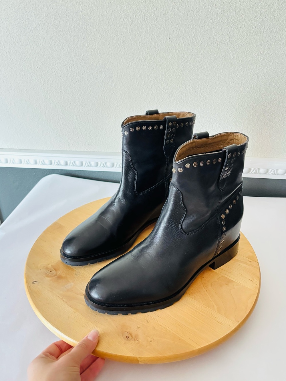Saint G Noemi Women's Black Studded Leather Fall Boho Ankle Booties Size 10